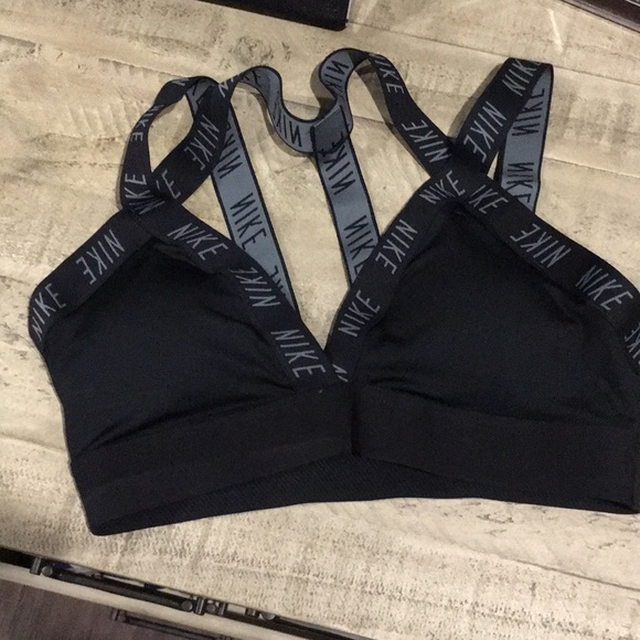 Nike Other - NWT Nike strappy sports bra